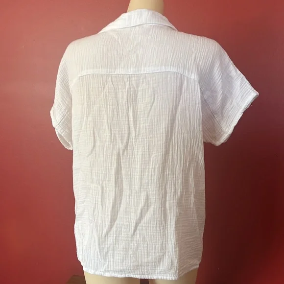 EUC Just living 100% cotton tie front white top - Picture 7 of 13